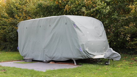 Wohnmobil Winter Schäden zeigt winterfitten Dauercamper